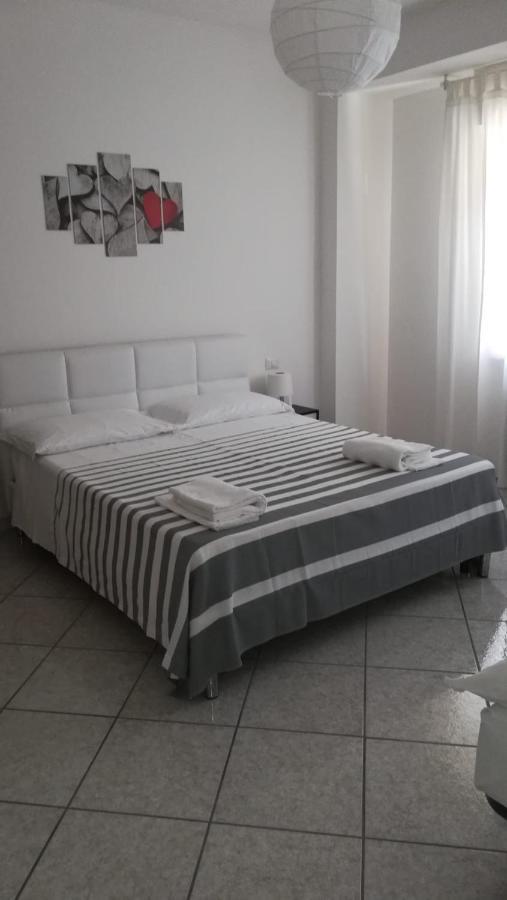 B&B Al Fiume 科隆内拉 外观 照片